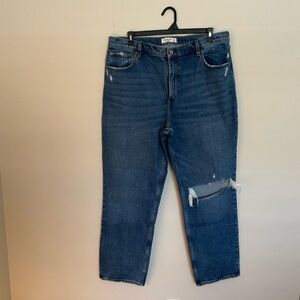 Abercrombie & Fitch ‘90s Straight Ultra High Rise